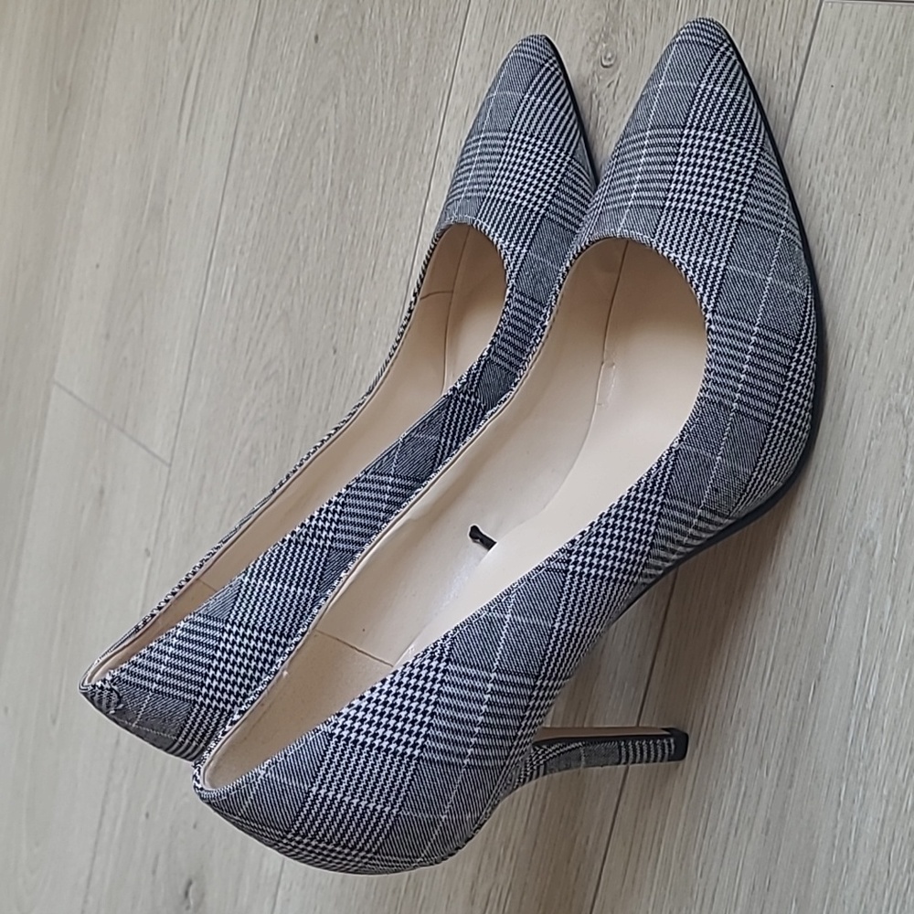 Black and White Plaid Pointed Toe Pumps